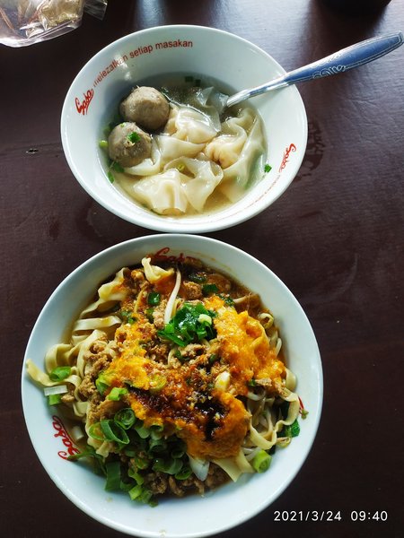Mie Bangka Palem Timur