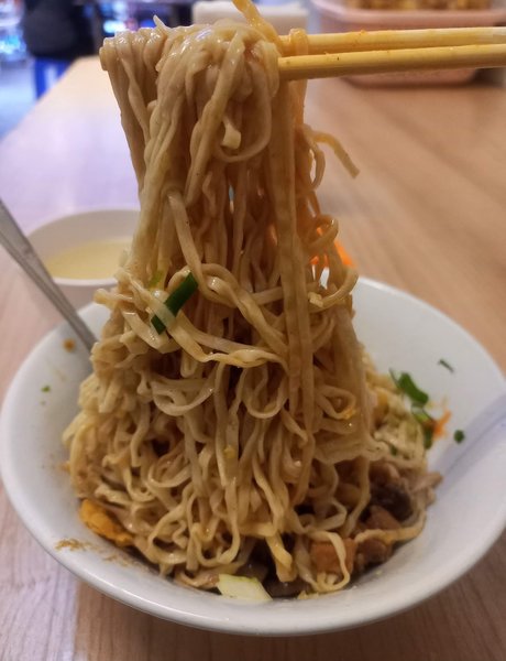 Warung Bakmi Ganteng