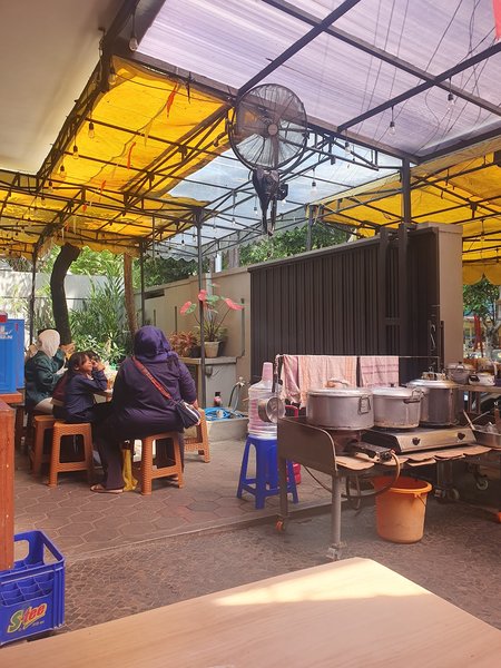 Warung Bakmi Ganteng photo 4